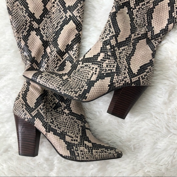 CROWN & IVY • Azalea Snake Skin Animal Pattern Stacked Heel Boots Size 9.5 - Picture 15 of 16